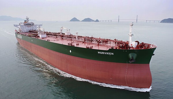 삼성중공업이 건조한 S-MAX 원유운반선