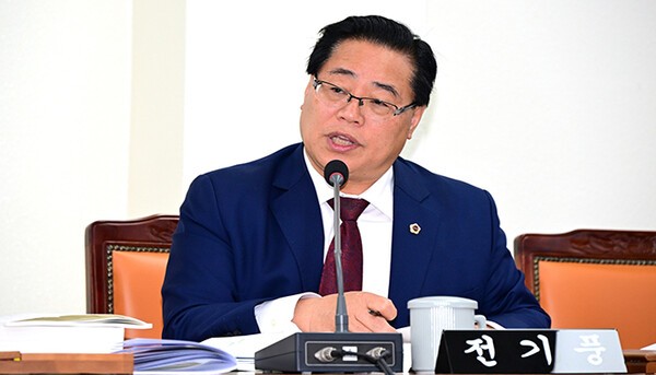 경남도의회 전기풍 의원