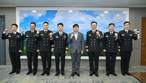 거제시–강화도함·이억기함, 23년 우정 새롭게 다지다